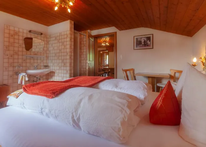 アパート Haus Waldheim カップル